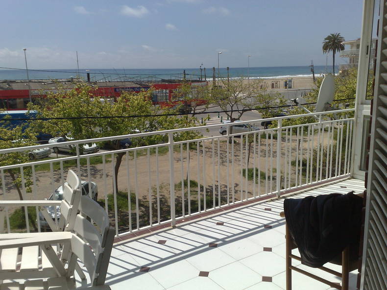 Entire Home Castelldefels 105309-1