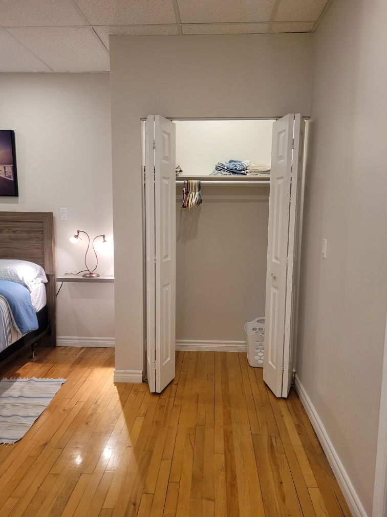 Independent Studio Sherbrooke 213901