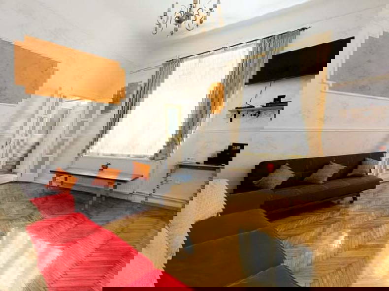 Entire Home Budapest 263283-3