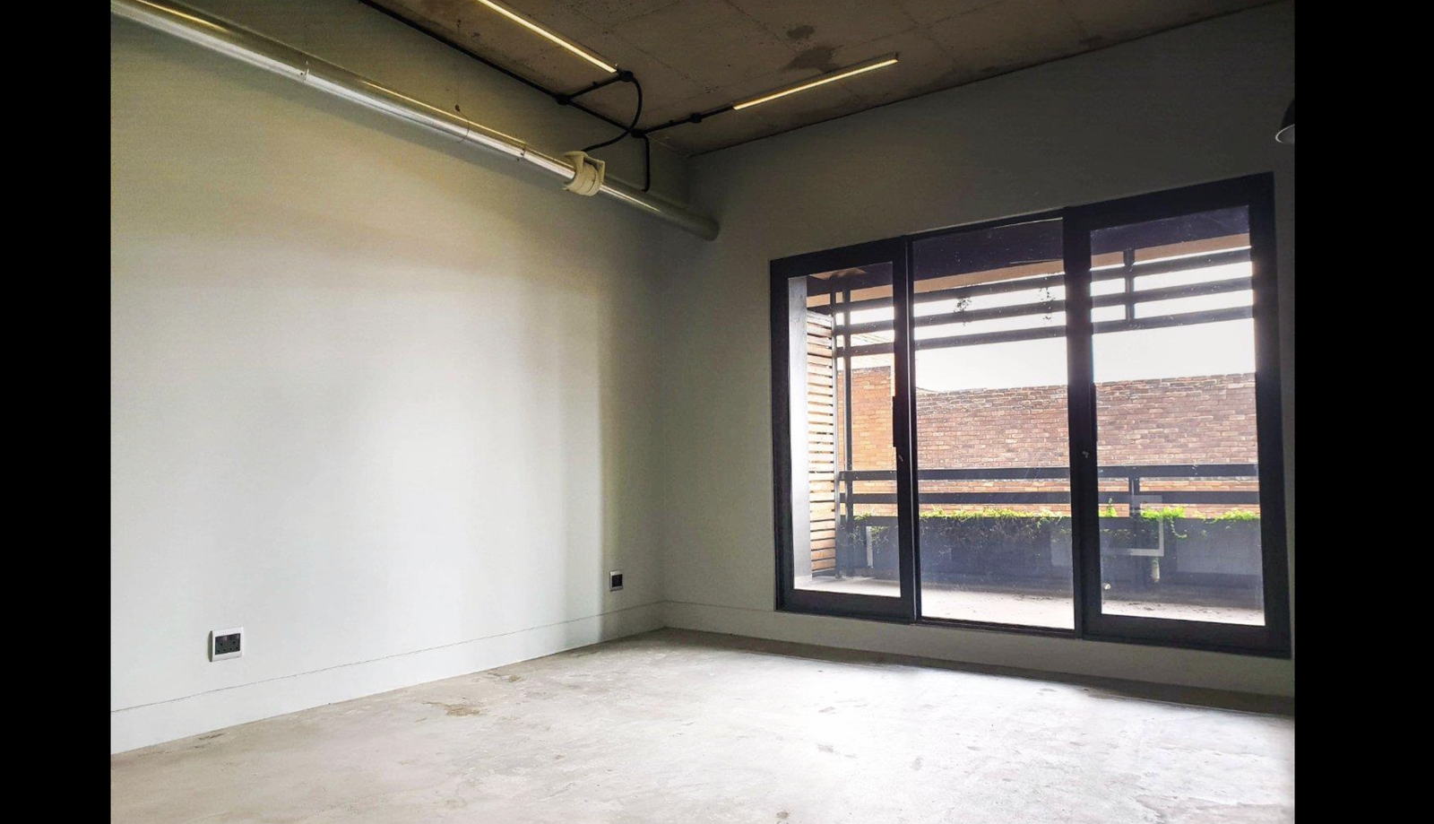 Independent Studio Johannesburg 232177