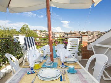 Entire Home Monticiano 24250-9