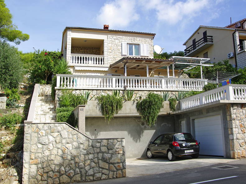 Logement Entier Blato 62349-1