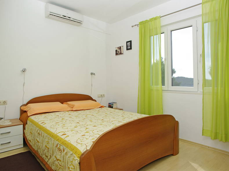 Logement Entier Blato 62349-5