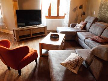 Room For Rent La Cluse-Et-Mijoux 182238-1