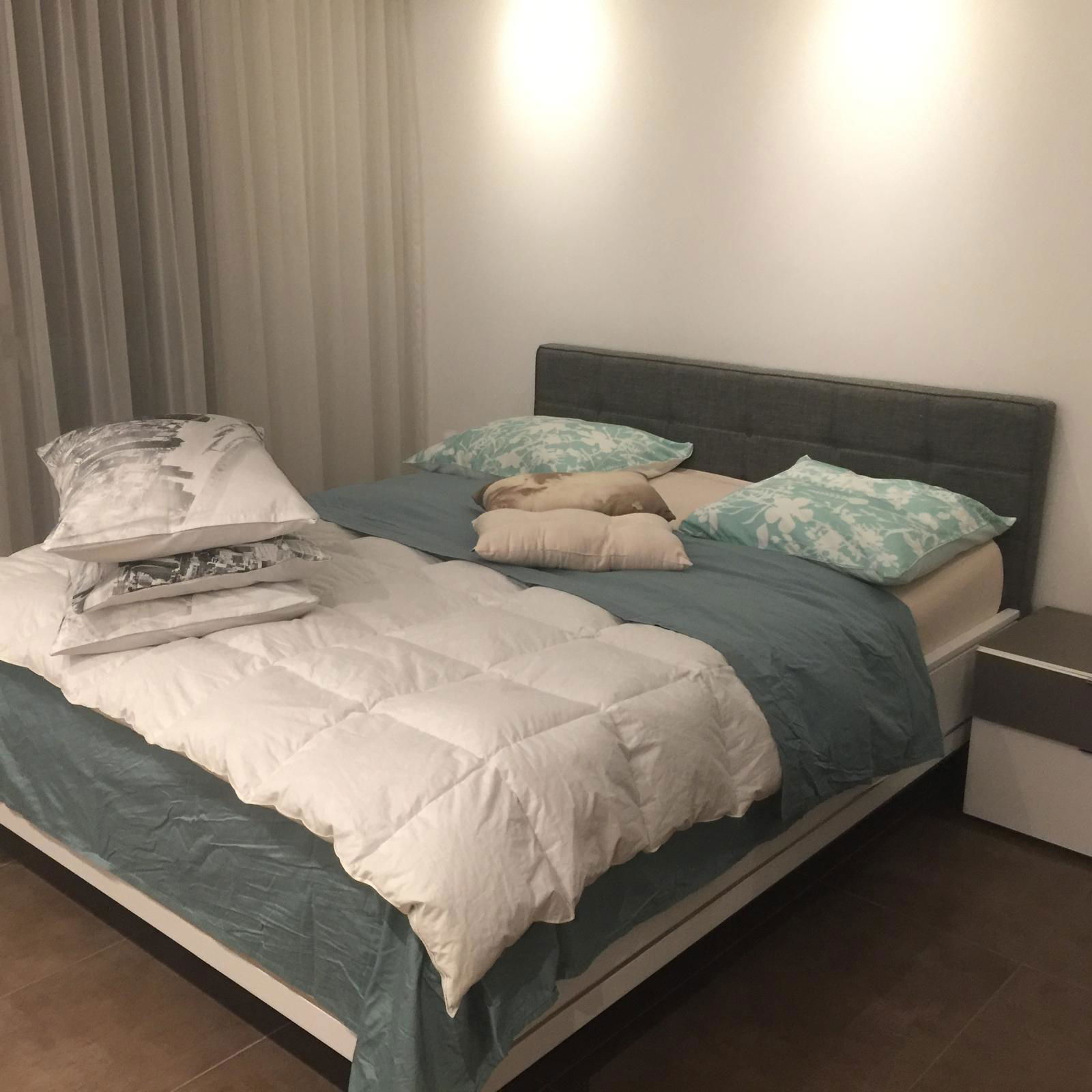 Independent Studio Montreux 608456