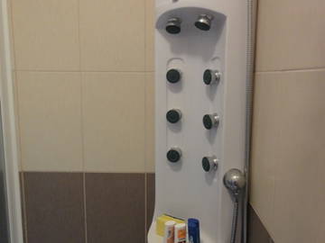 Entire Home Split 68193-16