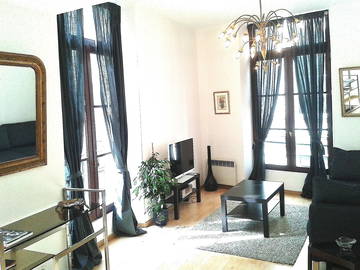 Room For Rent Paris 83108