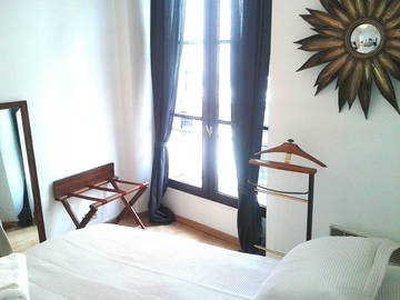 Room For Rent Paris 83108