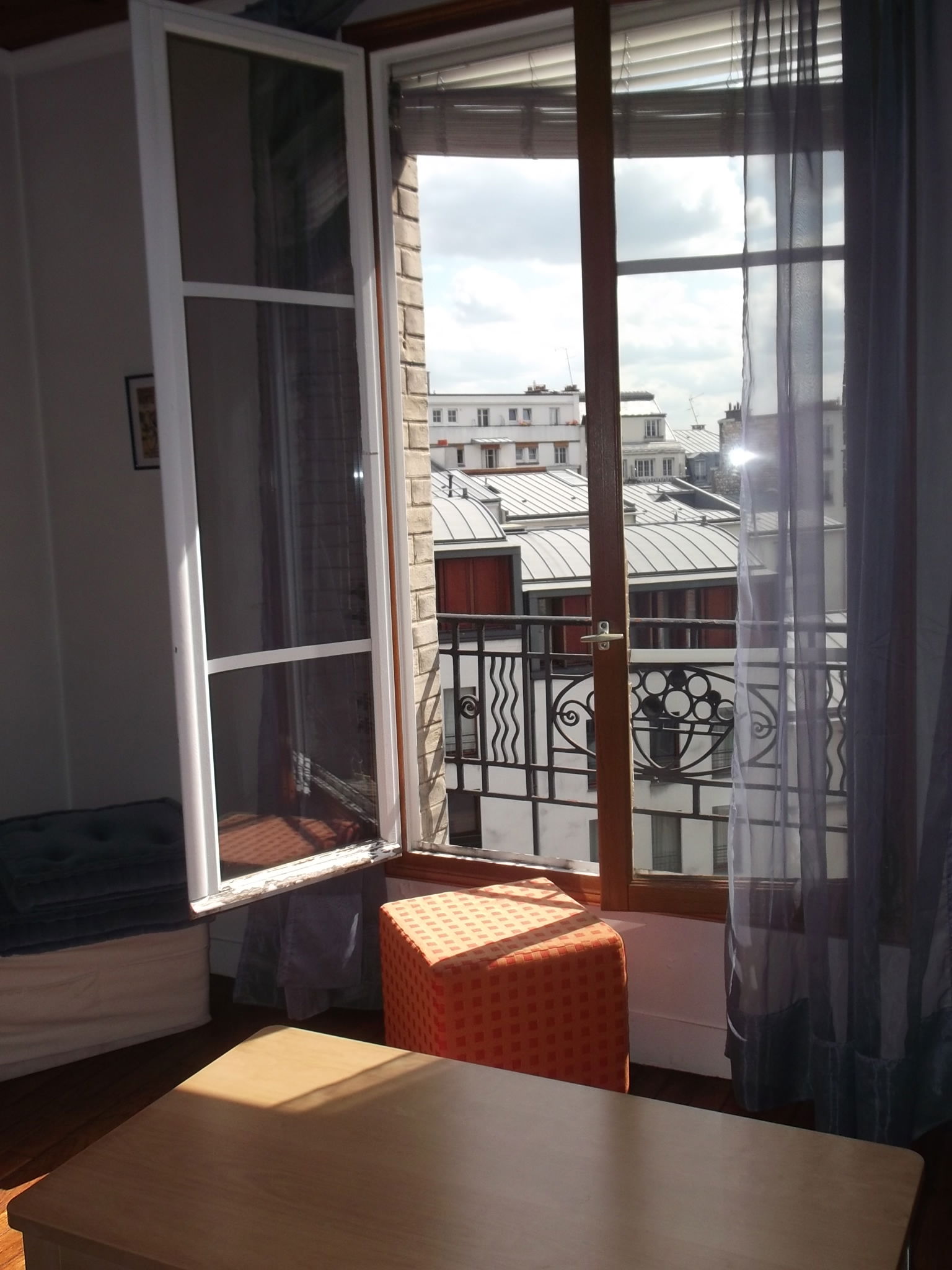 Entire Home Paris 80088