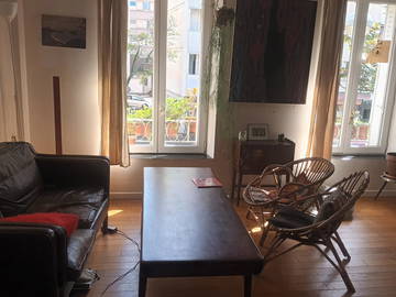 Roomlala | Apartment in a house in Bagnolet