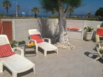 Entire Home Six-Fours-Les-Plages 94424-5