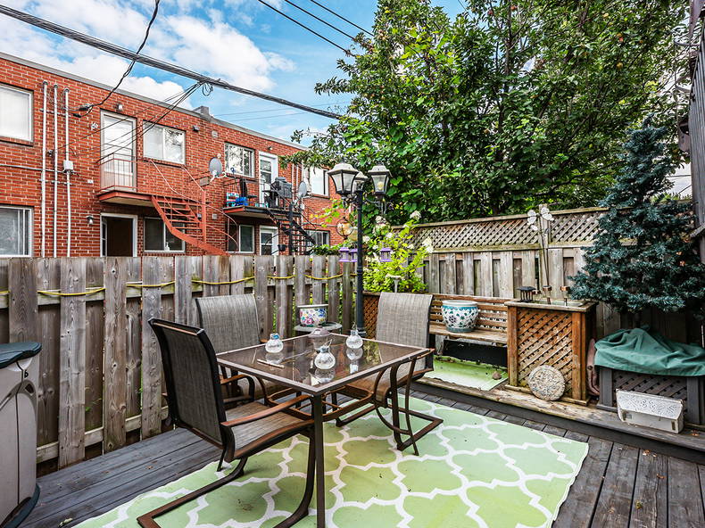 Cały Dom Montréal 255191-2