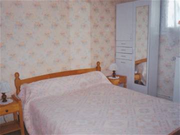 Room For Rent Saint-Denis-Du-Pin 133158-1