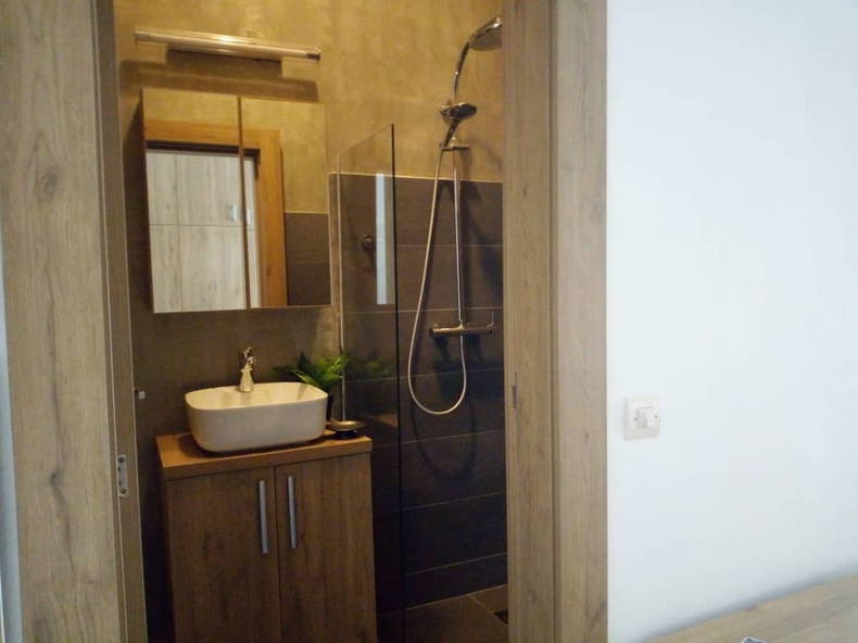 Quedarse En Casa Abidjan 229086-3