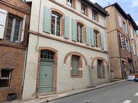 Roomlala | Apartment in the Madeleine district of Albi