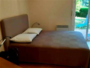 Roomlala | Apartment Rdj Quiet, Near Lyon, In An Environment