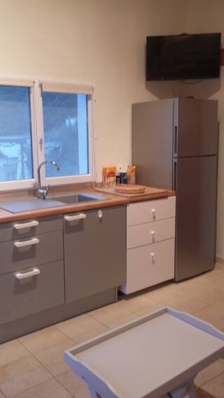 Entire Home Bardos 565019