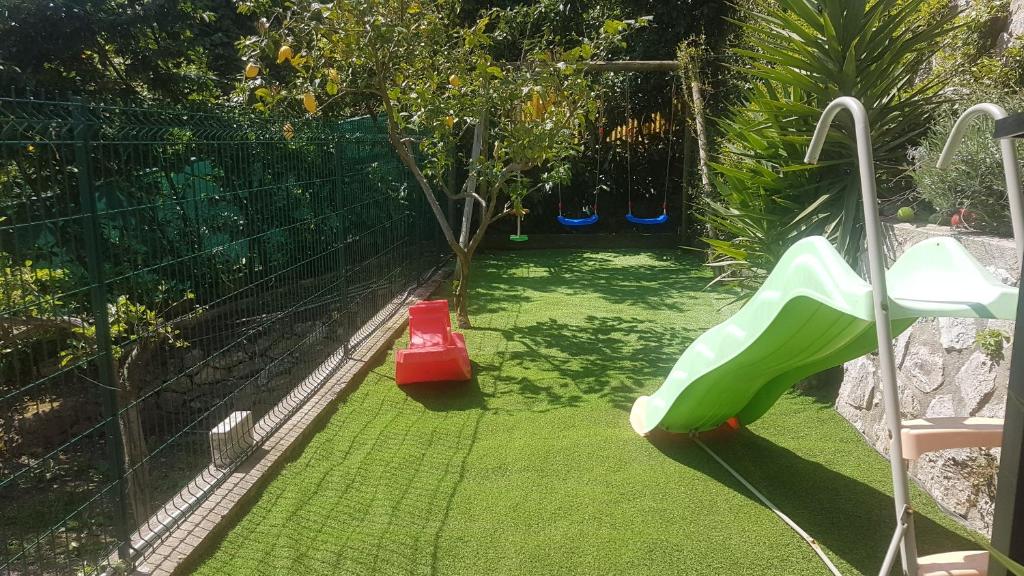 Entire Home La Turbie 98403