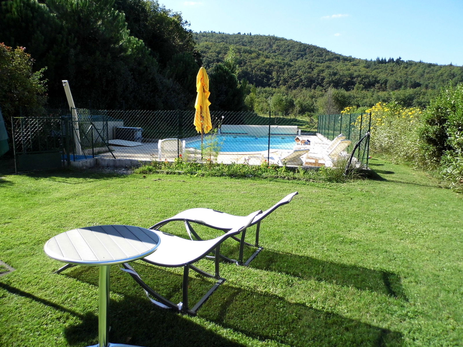 Entire Home Montjardin 92006