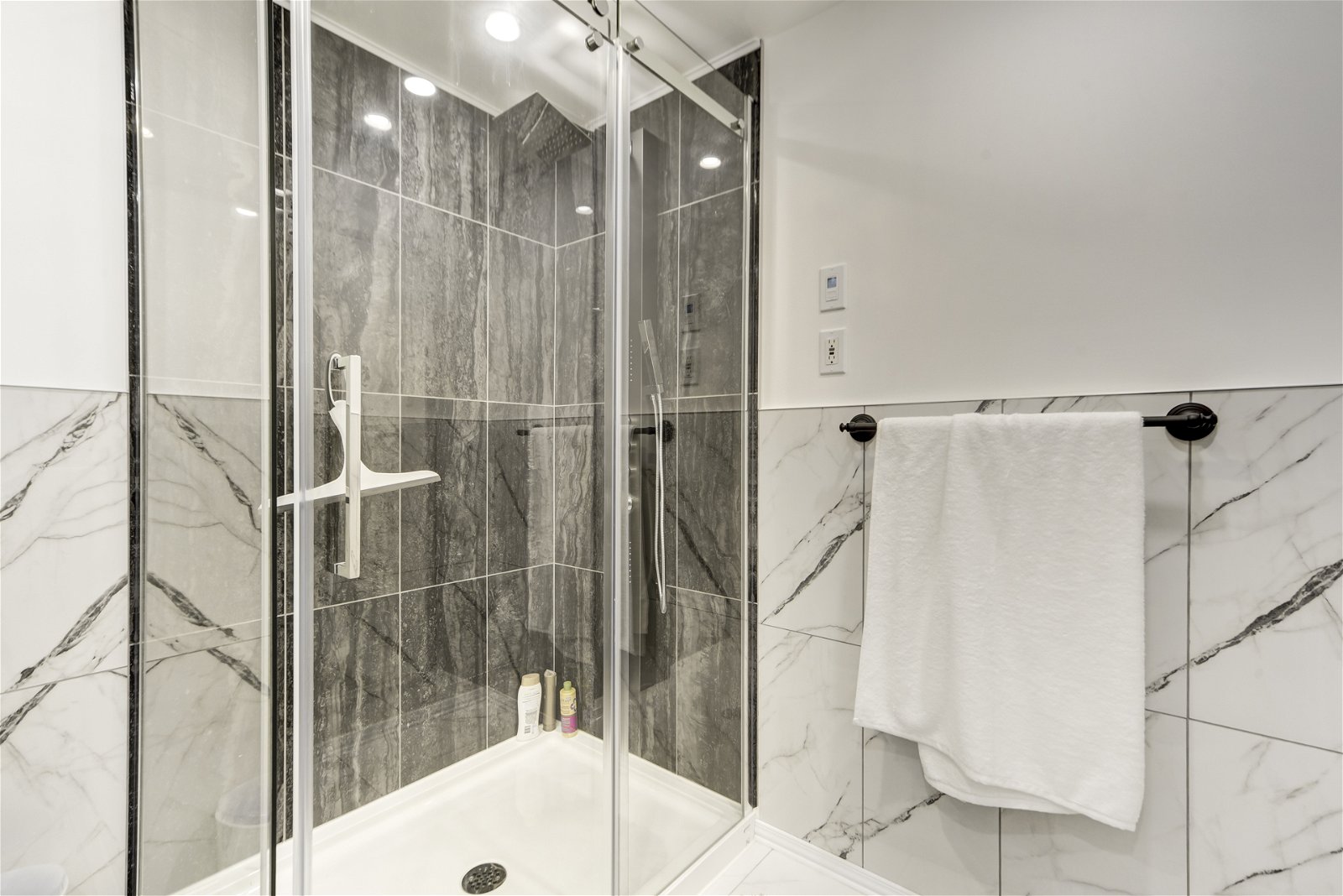 Onofhängeg Studio Montréal 255191