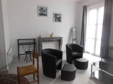 Roomlala | Appartamento ammobiliato, centro città (piano terra 2) Blois