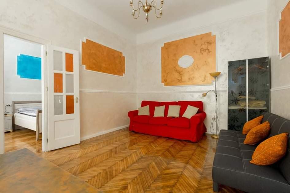 Itsenäinen Studio Budapest 263283
