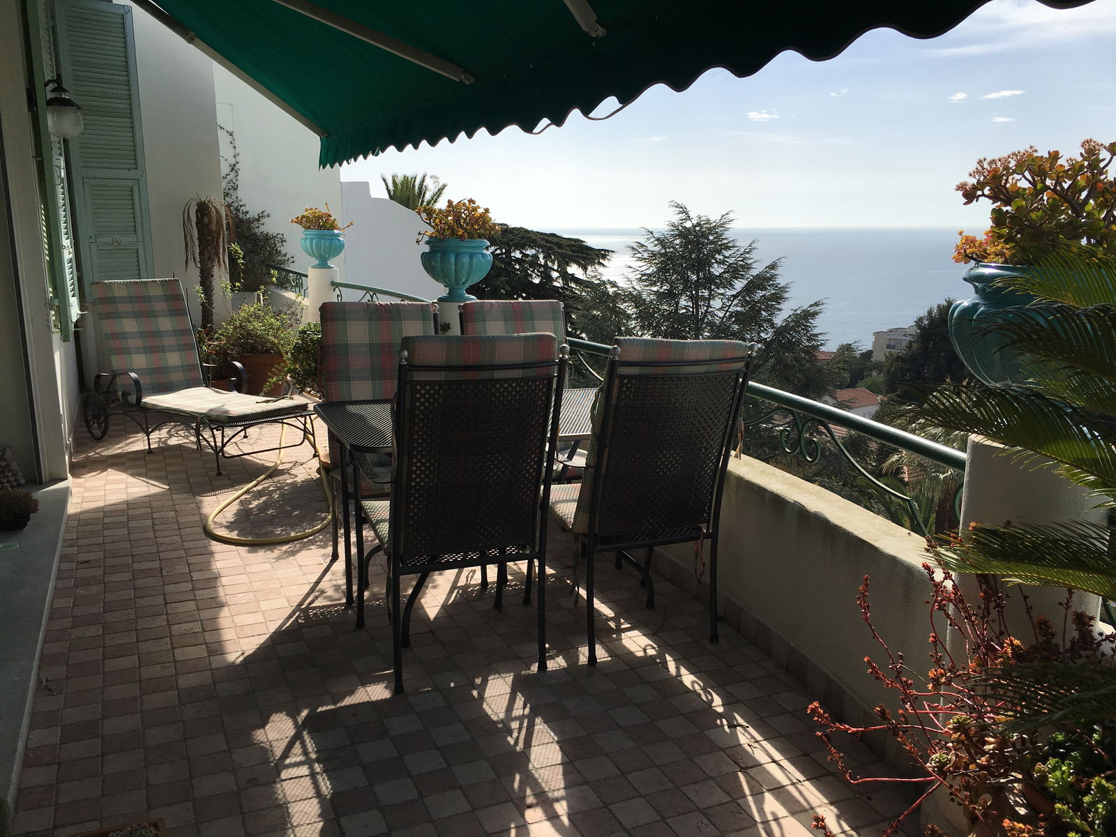 Famiglia Nice 130118