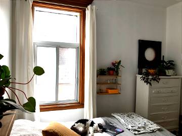 Roomlala | Appartamento Con 2 Camere Da Letto E Terrazza, Plateau-Mont-Royal