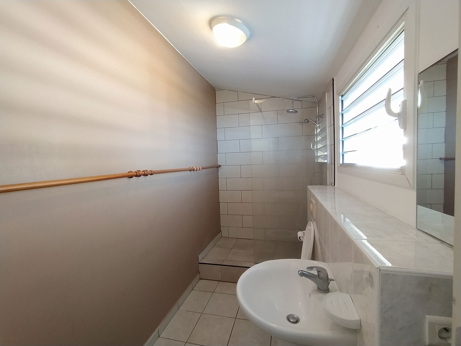 Tutta La Casa Puna'auia 250212