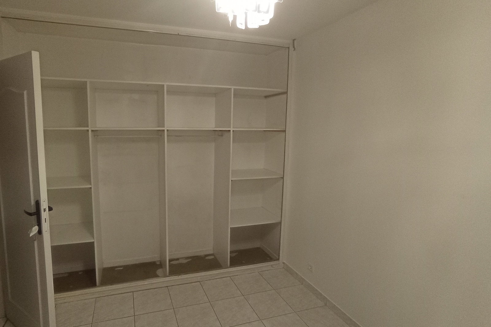 Collocazione Vaulx-en-Velin 453464