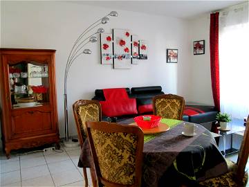 Roomlala | Appartamento Di Qualità Con 3 Camere Da Letto, Arredato E Ristrutturato - Residence