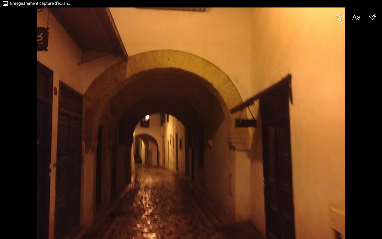 Tutta La Casa Tunis 105904