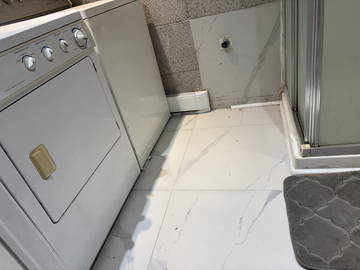 Logement entier à louer à Montréal - photo 6 : salle de bain-6