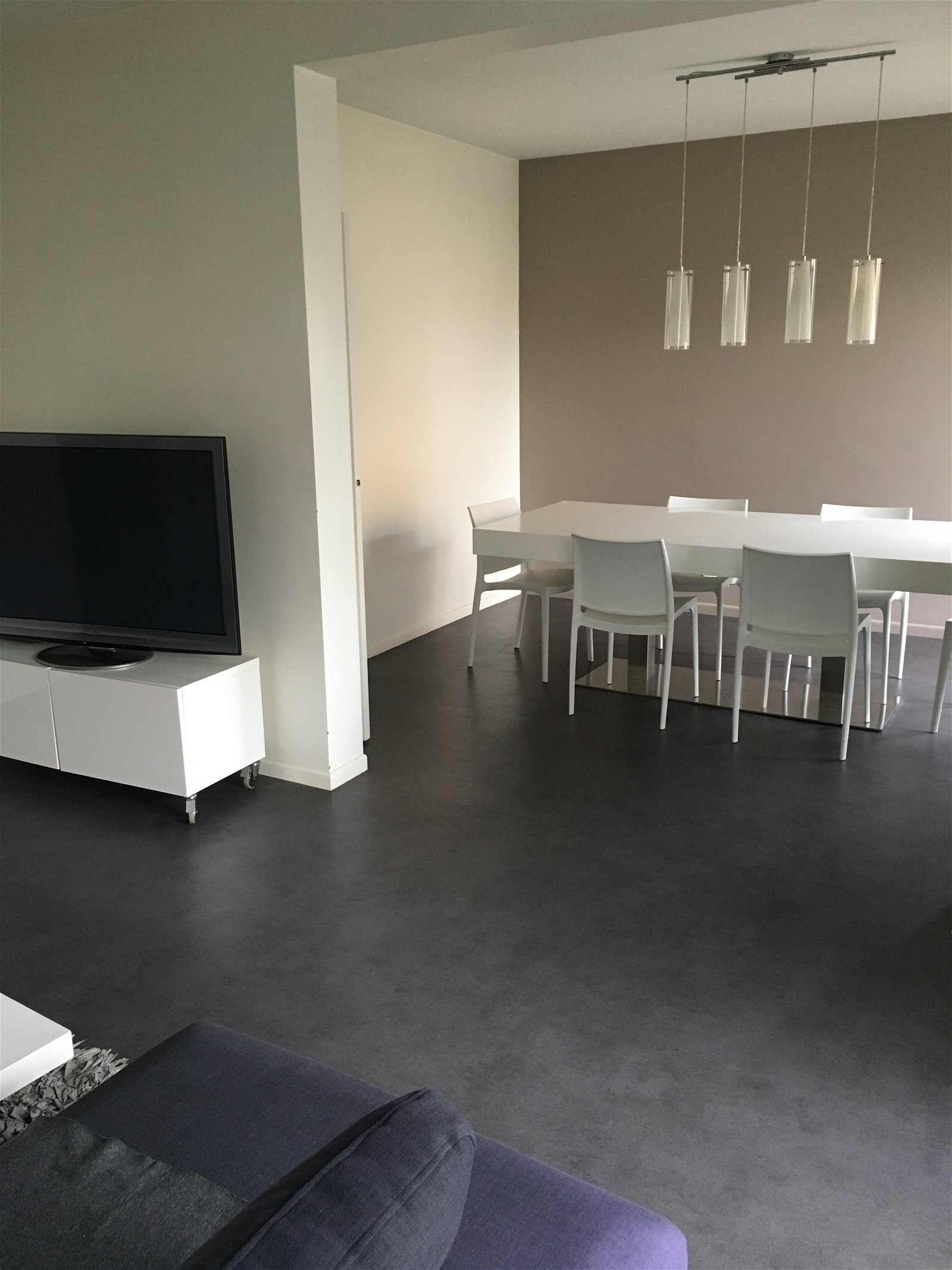 Oberoende Studio Pau 128556