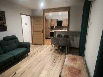 Colocation à louer à Hyères - photo 8 : salon-8