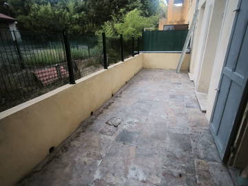 Colocation à louer à Hyères - photo 12 : balcon-12