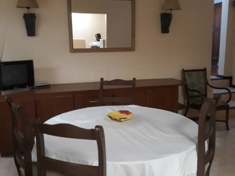 Entire Home Curepipe 251947-1