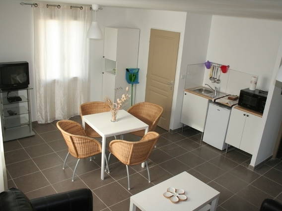 Homestay Nîmes 40800