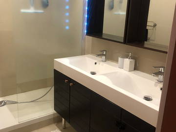 Logement entier à louer à Senlis - photo 14 : salle de bain-14