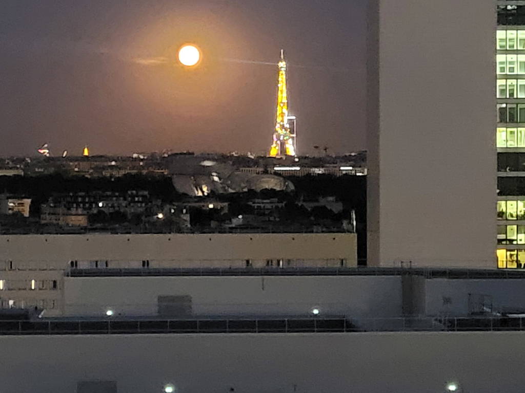 Homestay Puteaux 262784-1