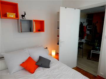 Roomlala | Appartement Clair Et Ensoleillé - 2 Pièces - Meublé
