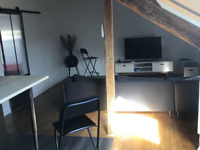 Apartamento acogedor y moderno.