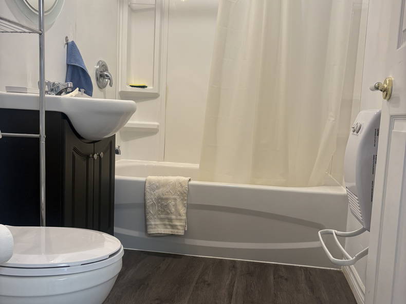 Entire Home Val-David 624582-5