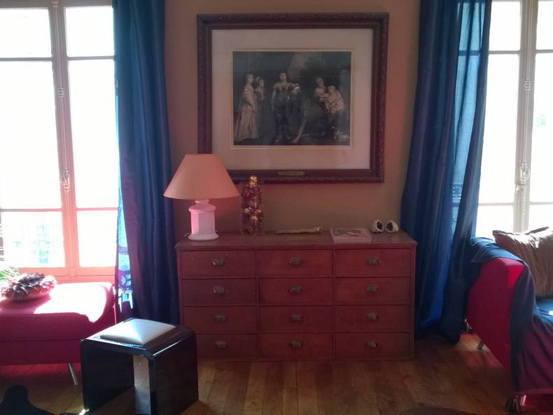 Entire Home Paris 70673-5