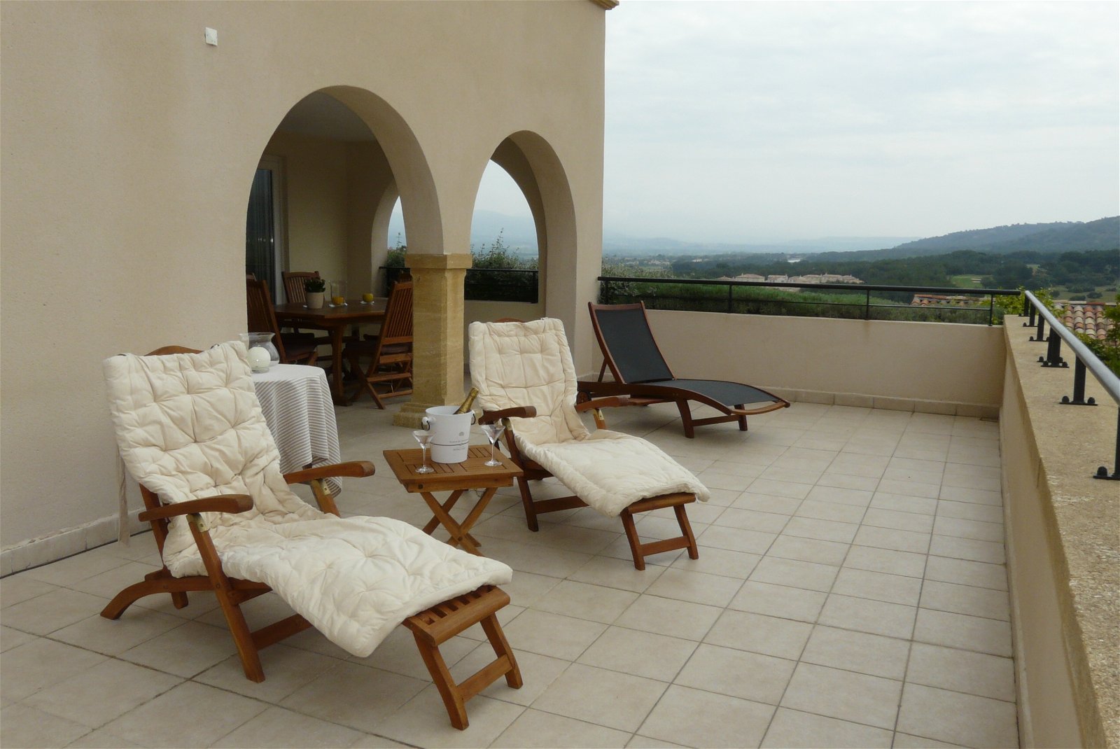 Oberoende Studio Mallemort 70114