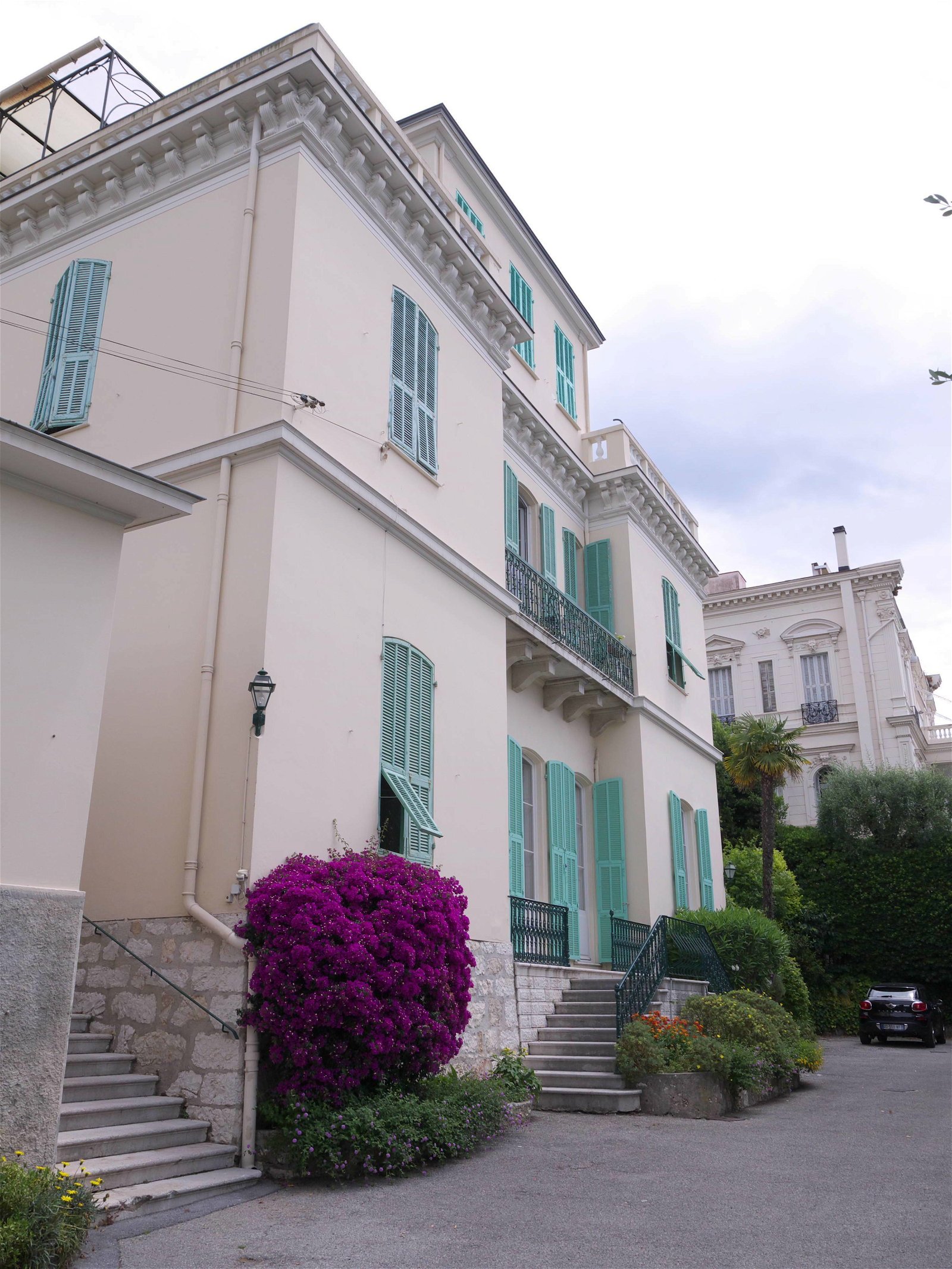 Oberoende Studio Nice 90246