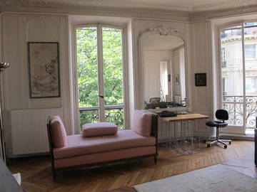 Room For Rent Paris 9309