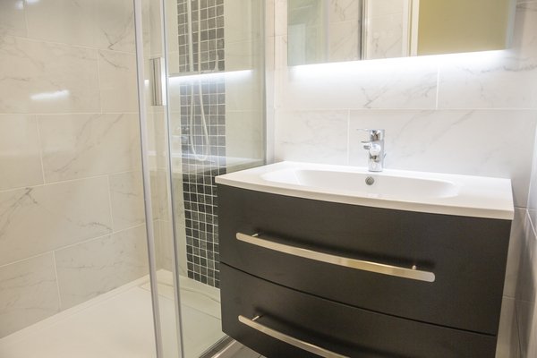 Colocatie Avon 266397