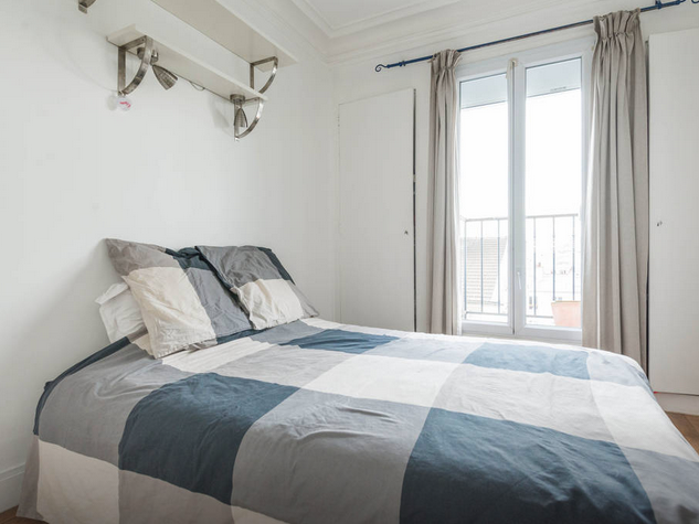 Homestay Paris 102224-5