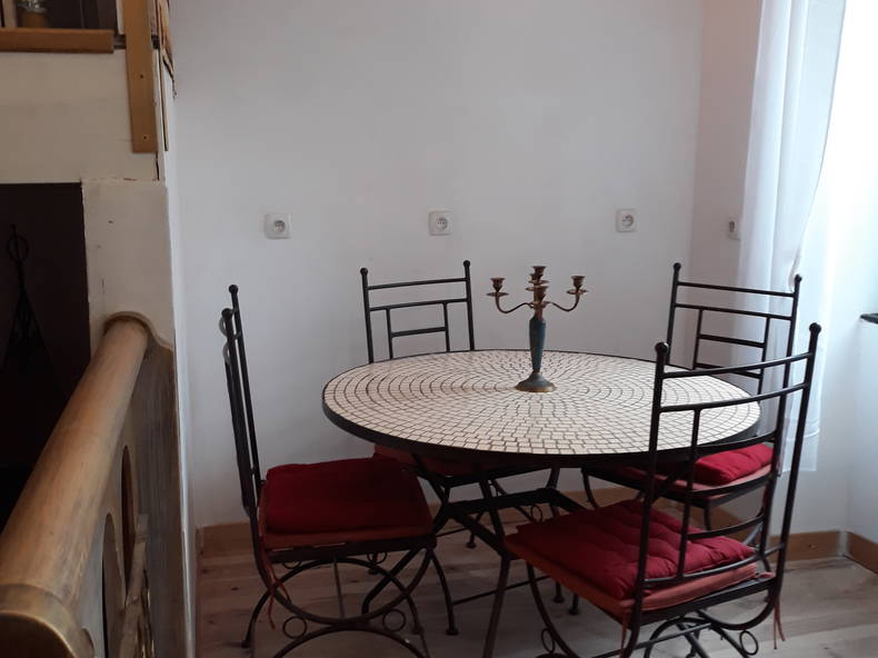 Homestay Ouveillan 412144-5